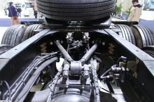 东风商用车 天龙旗舰KX 2018款 520马力 6X4 国五牵引车(东风14挡)(DFH4250C2)
