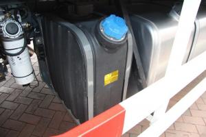 中国重汽 汕德卡SITRAK C5H重卡 310马力 9.6米厢式 国五载货车(ZZ5186XXYN711GE1)