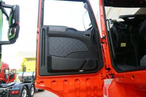中国重汽 汕德卡SITRAK C7H重卡 540马力 6X4 国五自动挡牵引车(AMT手自一体)(ZZ4256V324HE1B)