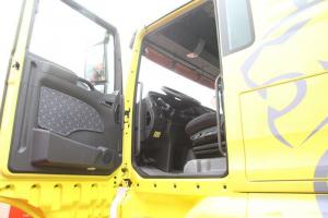 中国重汽 汕德卡SITRAK C7H重卡 430马力 6X4 国五LNG牵引车(ZZ4256V324HE1LB)