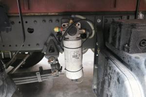 中国重汽 汕德卡SITRAK C5H重卡 310马力 8X4 9.52米 国五厢式载货车(ZZ5316XXYN466GE1)