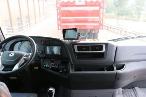 中国重汽 汕德卡SITRAK C7H重卡 480马力 6X2 国五中置轴货运车(ZZ5266ZKXV603HE1)