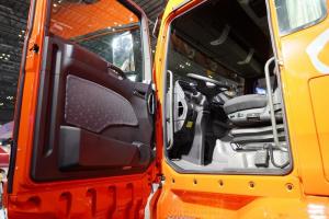 中国重汽 汕德卡SITRAK C7H重卡 500马力 6X4 国六AMT自动挡牵引车(ZZ4256V324HF1B)