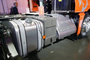中国重汽 汕德卡SITRAK C7H重卡 500马力 6X4 国六AMT自动挡牵引车(ZZ4256V324HF1B)