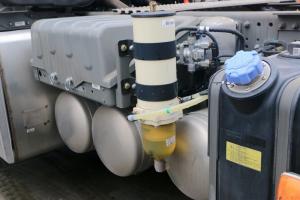中国重汽 汕德卡SITRAK C7H重卡 440马力 6X4 国五危险品牵引车(ZZ4256V324ME1W)