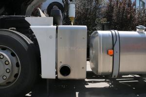 中国重汽 汕德卡SITRAK C7H重卡 440马力 6X4 国五牵引车(MCY13Q后桥)(ZZ4256V324HE1B)