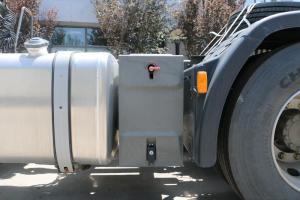 中国重汽 汕德卡SITRAK C7H重卡 440马力 6X4 国五牵引车(MCY13Q后桥)(ZZ4256V324HE1B)