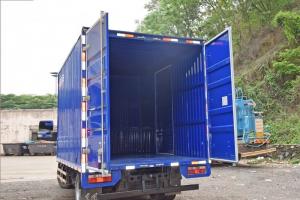 东风 福瑞卡F7 130马力 4.17米 国五 单排厢式轻卡载货车(EQ5043XXY8BDBAC)