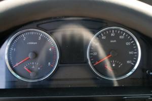 飞碟奥驰 V3系列 130马力 4.17米 国五 单排栏板轻卡载货车(FD1043W63K5-1)