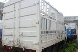 飞碟奥驰 A2系列 110马力 4.17米 国五 单排栏板轻卡载货车(FD1041W17K5-4)
