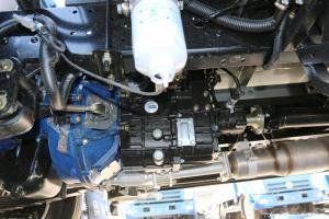 飞碟奥驰 V2系列 95马力 3.85米 国五 排半栏板轻卡载货车(FD1041W17K5-4)