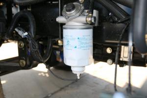 飞碟奥驰 V2系列 95马力 3.85米 国五 排半栏板轻卡载货车(FD1041W17K5-4)