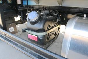 飞碟奥驰 V2系列 95马力 3.85米 国五 排半栏板轻卡载货车(FD1041W17K5-4)