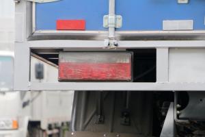 飞碟奥驰 V6系列 170马力 4.15米 国五 单排厢式轻卡载货车(FD5043XXYW63K5-1)