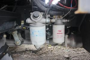 飞碟奥驰 A1系列 102马力 3.9米 国五 排半厢式轻卡载货车(FD5040XXYW16K5-2)