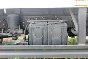 飞碟奥驰 A1系列 102马力 3.8米 国五 排半仓栅式轻卡载货车(FD5040CCYW16K5-2)