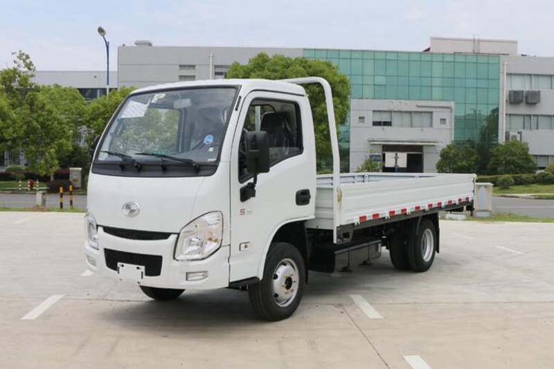 上汽跃进 福运S80 113马力 4×2 国六 单排 栏板载货车 轴距3100mm