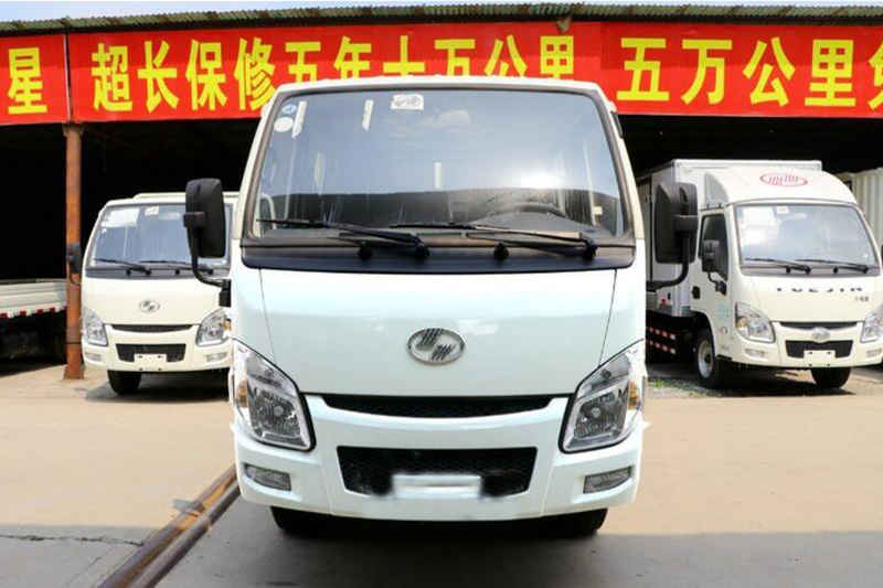 上汽跃进 福运S80 113马力 4×2 国六 双半 栏板载货车 轴距3100mm