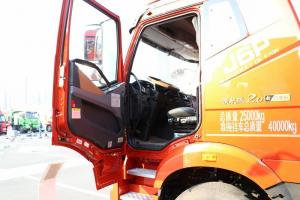 一汽解放 新J6P重卡 领航版2.0 四季款 560马力 6X4 国六 牵引车(CA4250P66K25T1E6)