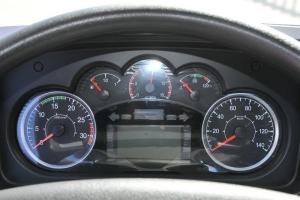  解放 麟VH 190马力 6.75米 国五 排半仓栅式载货车(CA5180CCYPK62L7E5A85) 