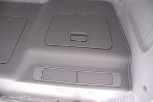 大运重卡 新N8E钜赢2.0版 400马力 6X4 国六 LNG 牵引车(平顶)(CGC4250N6ECGE)