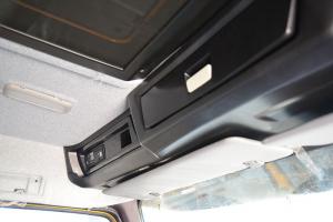 大运重卡 N8V(工程版)重载 350马力 8X4 6.8米 国五 自卸车(12档)(CGC3310D5DDAD)