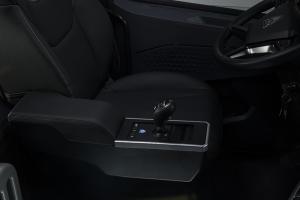 中国重汽 HOWO-TH7 重卡 460马力 6×4 国五 牵引车（ZZ4257W324HE1B）