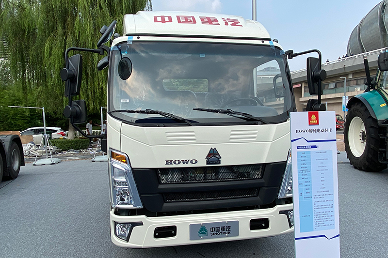 重汽HOWO轻卡 163马力 4×2 纯电动 载货车（ZZ1047G3314Z145EV） 