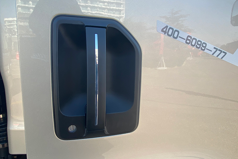 一汽解放轻卡 领途-4DD i-MT 150马力 4×2 国六 单排 栏板载货车 i-MT