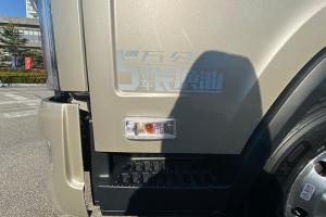 一汽解放轻卡 领途-4DD 宽体智享版 160马力 4×2 国六 单排 栏板载货车
