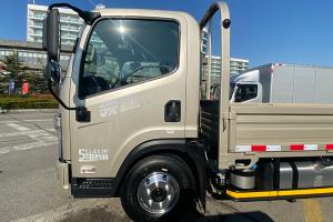 一汽解放轻卡 领途-4DD 宽体智享版 160马力 4×2 国六 单排 栏板载货车
