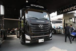 现代商用车 创虎XCIENT重卡 440马力 6X2 国五 牵引车(后提升)(CHM4250KPQ46V)
