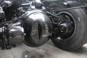 一汽解放青汽 JH6 6×4 纯电动 牵引车