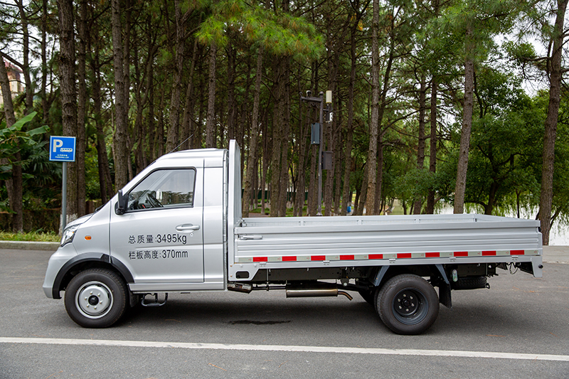 新龙马汽车 启腾N60 116马力 4×2 国六 栏板载货车 基本型（FJ1030BAC2）