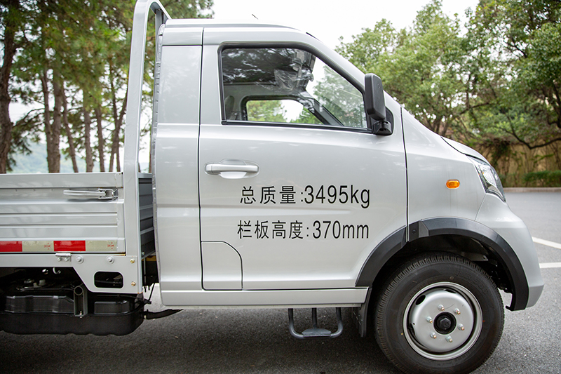 新龙马汽车 启腾N60 116马力 4×2 国六 栏板载货车 基本型（FJ1030BAC2）