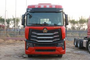 中国重汽 HOWO Max重卡 460马力 6X4 CNG 国六 牵引车(ZZ4257V424KF1C)