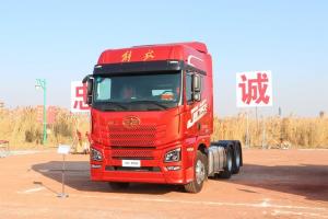 青岛解放 JH6重卡 领航版 460马力 6X4 CNG 国六 牵引车(CA4250P25K15T1NE6A80)