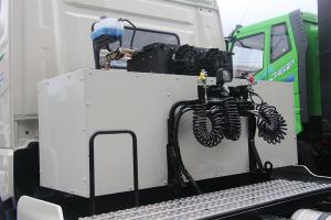 一汽解放青汽 JH6 423kWh 6×4 纯电动牵引车
