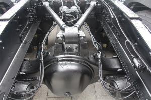 一汽解放 J6 480马力 6×4 国六 混合动力牵引车