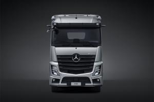 梅赛德斯-奔驰 Actros 2653 530马力 6x4 国六 牵引车(星徽尊享版)