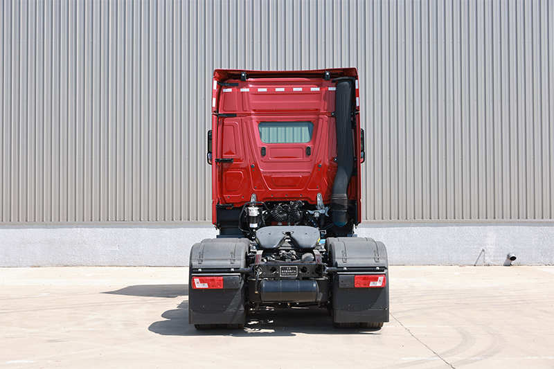 梅赛德斯-奔驰 Actros 2653 530马力 6×4 国六 公路牵引车 （红）