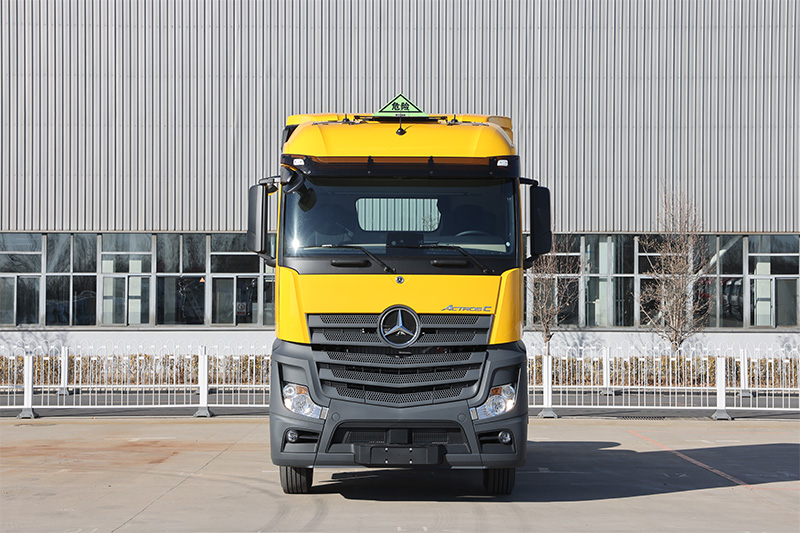 梅赛德斯-奔驰 Actros  1842 420马力 4x2 国六 公路牵引车