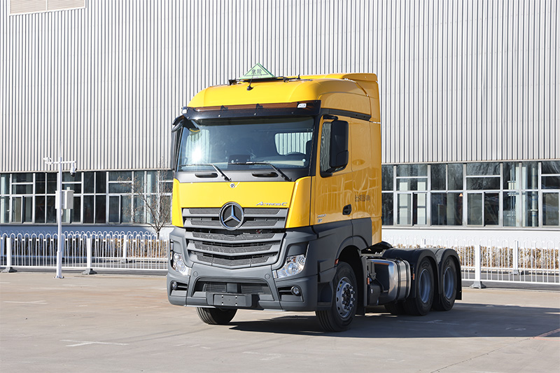 梅赛德斯-奔驰 Actros C 520马力 6×4 国六 危化品运输牵引车