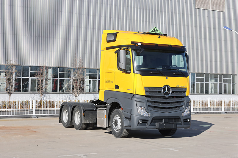 梅赛德斯-奔驰 Actros  1842 420马力 4x2 国六 公路牵引车