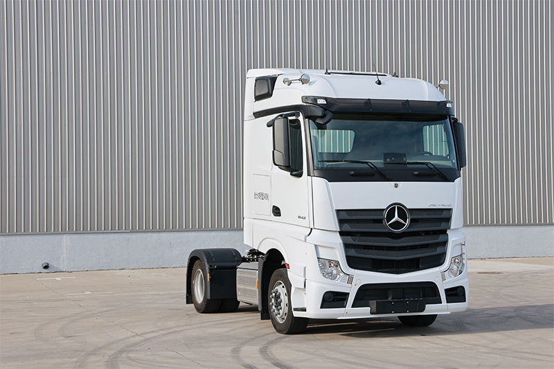 梅赛德斯-奔驰 Actros 1842 420马力 6x4 国六 公路牵引车