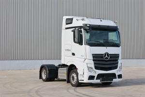 梅赛德斯-奔驰 Actros  1842 420马力 6x4 国六 公路牵引车