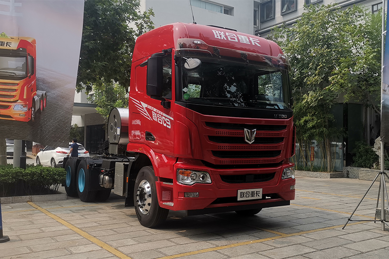 联合重卡 擎天 460马力 6×4 LNG 国六 牵引车（QCC4253N664W-1） 