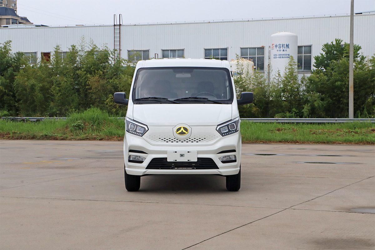 江铃晶马 E路福 4×2 纯电动物流车 39.6kW.h(JMV5030XXYBEV) 