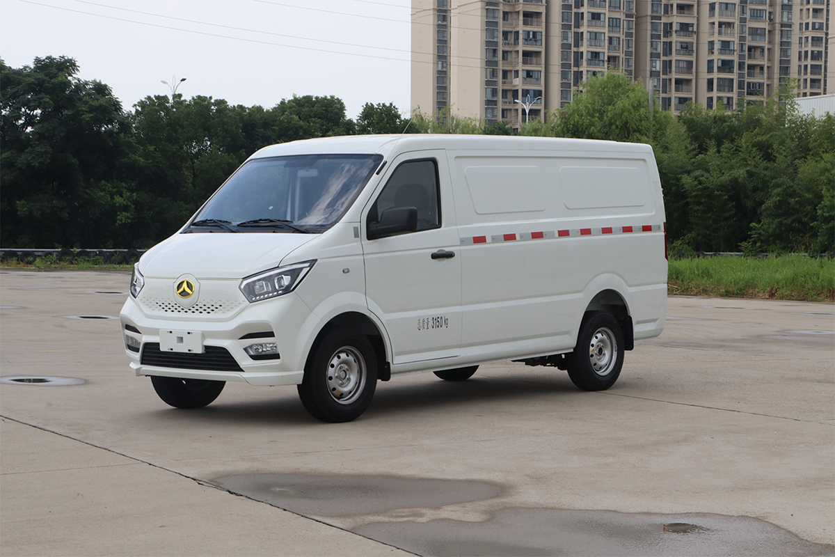 江铃晶马 E路福 4×2 纯电动物流车 39.6kW.h(JMV5030XXYBEV) 