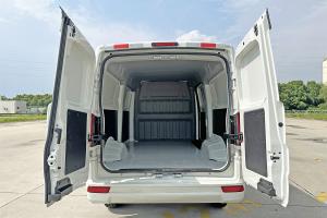 江铃晶马 E路福 4×2 纯电动物流车 39.6kW.h(JMV5030XXYBEV)